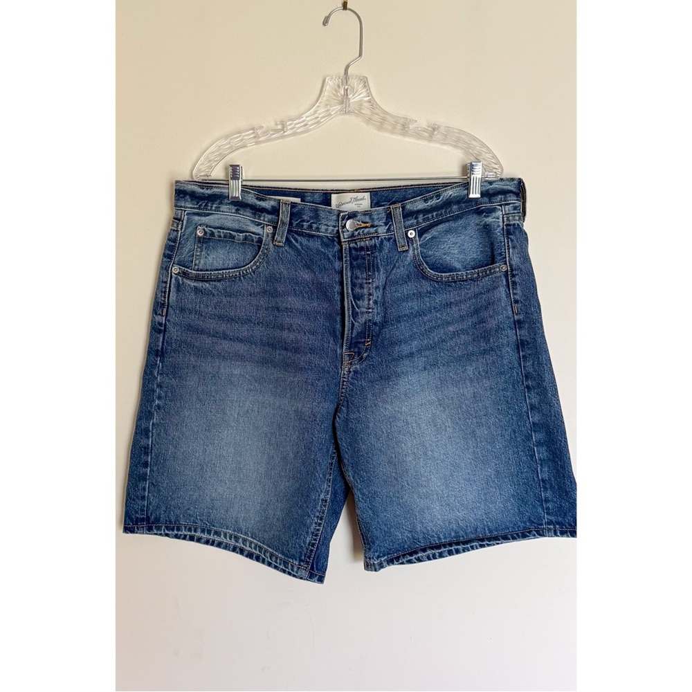 Universal Thread 90s Baggy Bermuda Shorts